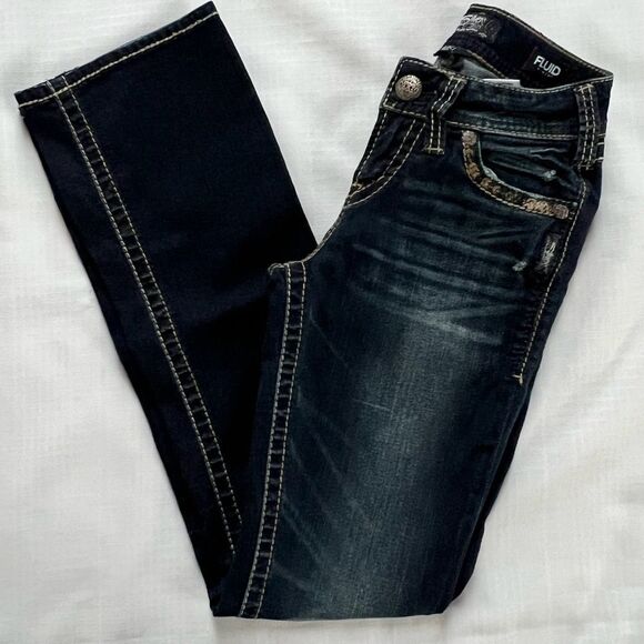 Silver Suki Slim Bootcut Mid-rise Embroidered Dark Wash Denim Jeans - Picture 15 of 16